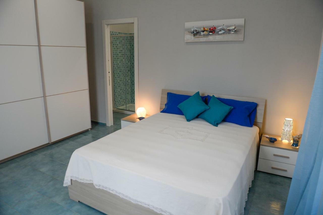 Casa Del Porto Al Borgo Marinari Villa Napoli Exterior foto